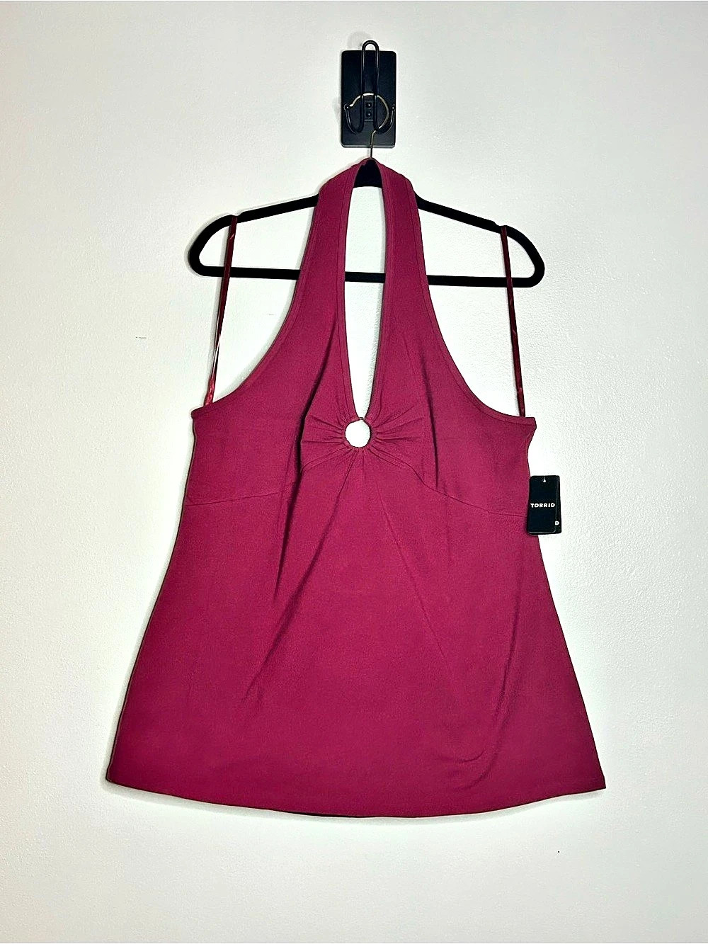 NWT Torrid Red Plum Foxy Halter Tank Top O Ring Keyhole Cutout 3X Size 3 22 24